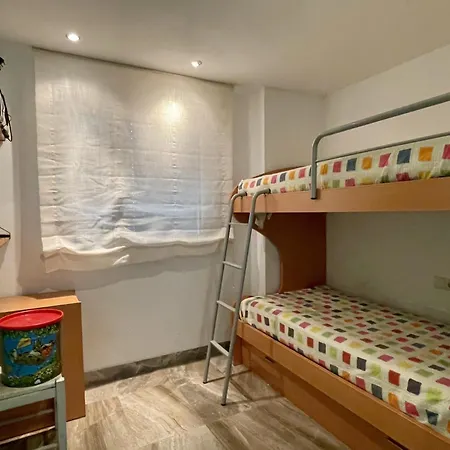 Torroella 89 Bx-2 Appartement *